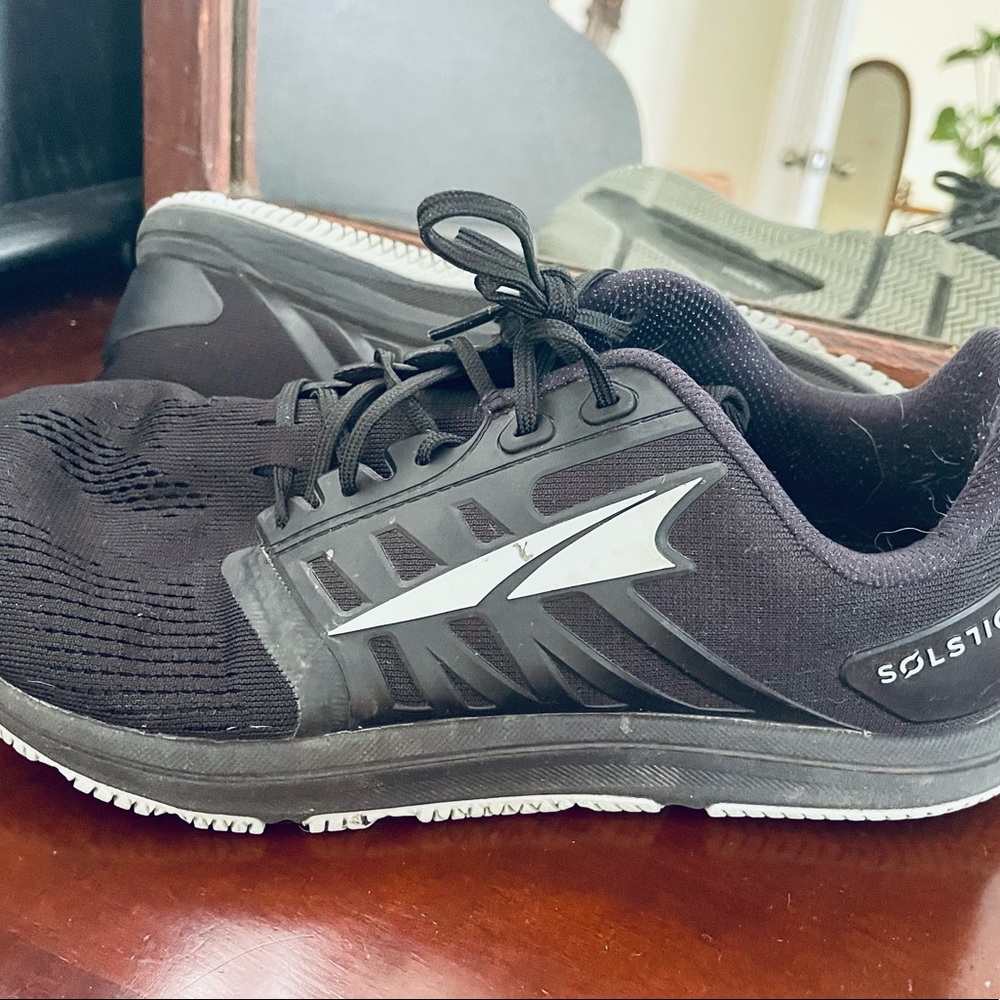 Women’s Altra Solstice Crosstrainers